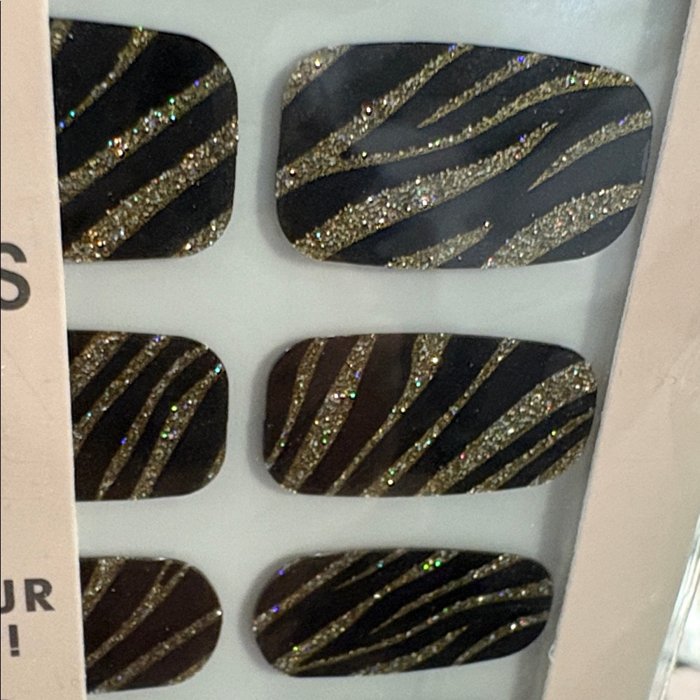 Believe Beauty Nail Stickers - Picture 3 of 3